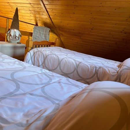 Chalet Ardennais Fromelennes Exterior photo