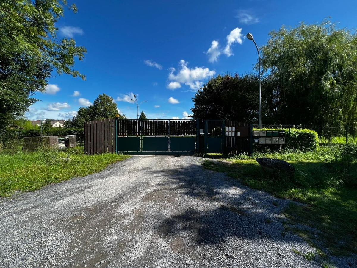 Chalet Ardennais Fromelennes Exterior photo